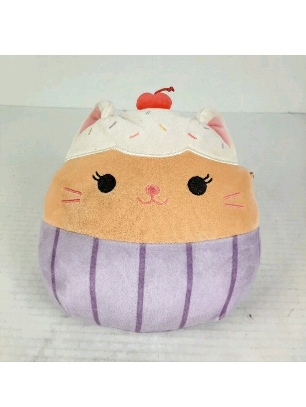 Squishmallows Hybrid Sweet Squad 8" Miriam the Cupcake Cat Plush